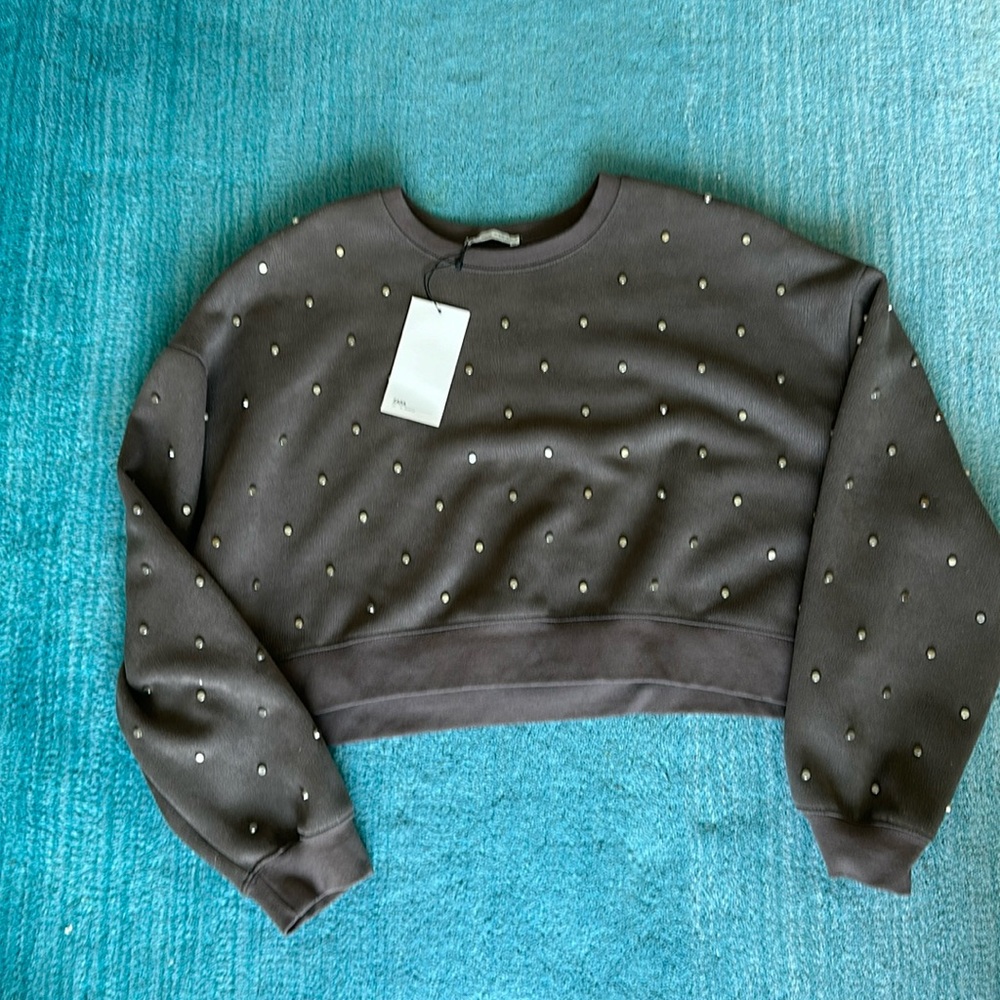 Zara studded cropped sweater, M